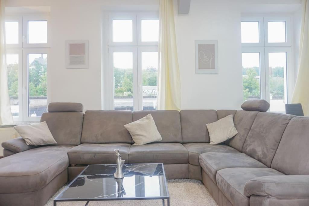 Apartment In Wuppertal - Charmante 3-Zimmer-Oase Mit Kamin Und Badewanne Екстериор снимка