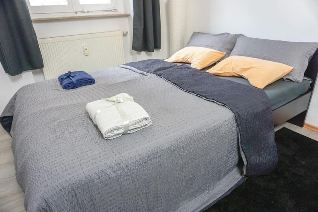 Apartment In Wuppertal - Charmante 3-Zimmer-Oase Mit Kamin Und Badewanne Екстериор снимка