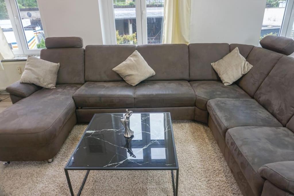 Apartment In Wuppertal - Charmante 3-Zimmer-Oase Mit Kamin Und Badewanne Екстериор снимка