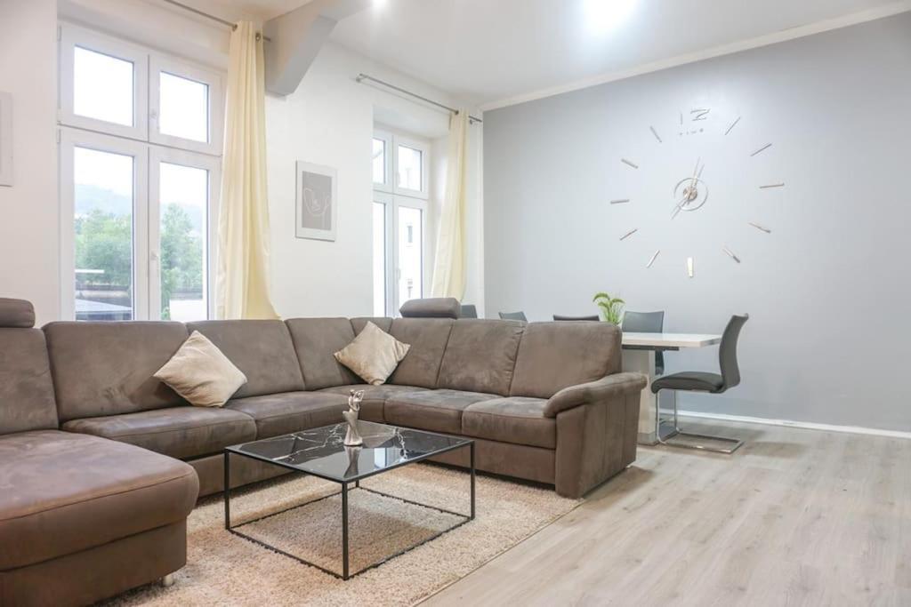 Apartment In Wuppertal - Charmante 3-Zimmer-Oase Mit Kamin Und Badewanne Екстериор снимка